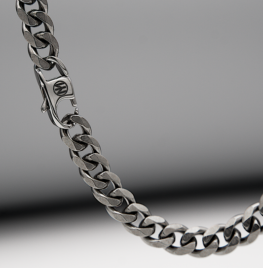 Detailansicht Titanhalskette Herren, robustes Titan, 7 mm Breite